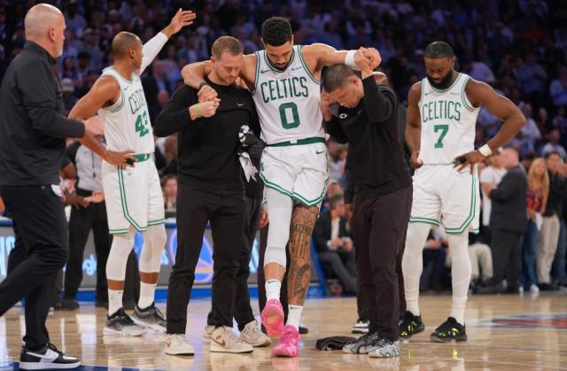 跟腱断裂后塔图姆崩溃哭诉：爸爸，为什么是我？